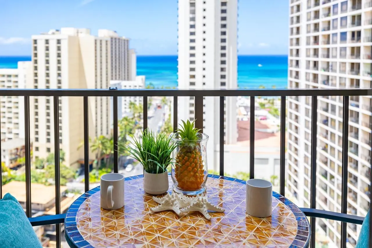 Beautiful Ocean View, Split Ac, 1 Block To Beach And Parking Honolulu 0*,