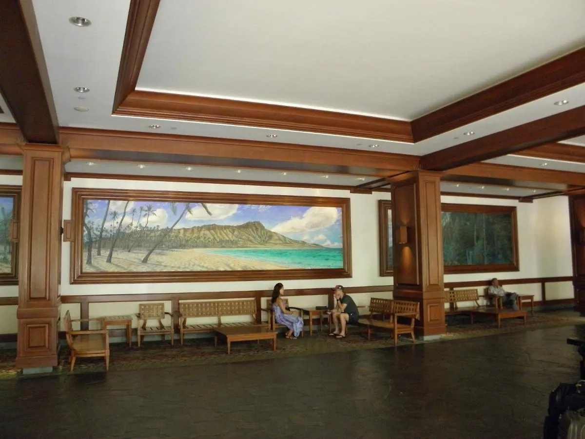 Beautiful Ocean View, Split Ac, 1 Block To Beach And Parking Honolulu