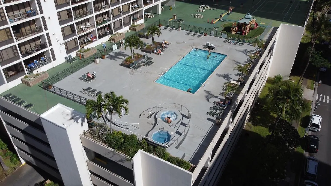 Beautiful Ocean View, Split Ac, 1 Block To Beach And Parking Honolulu