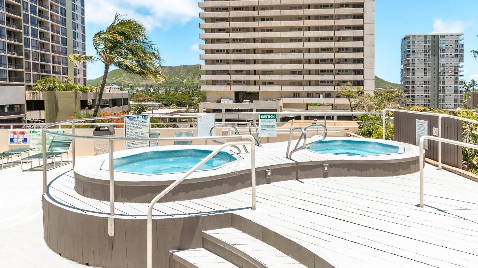 Apartment Beautiful Ocean View, Split Ac, 1 Block To Beach And Parking Honolulu United States