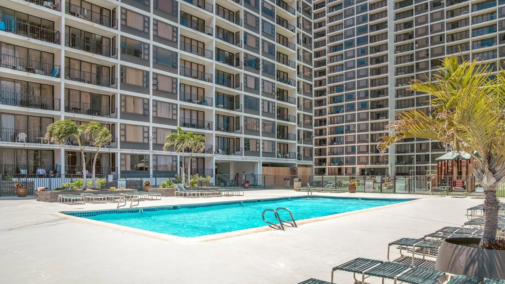 Apartment Beautiful Ocean View, Split Ac, 1 Block To Beach And Parking Honolulu United States
