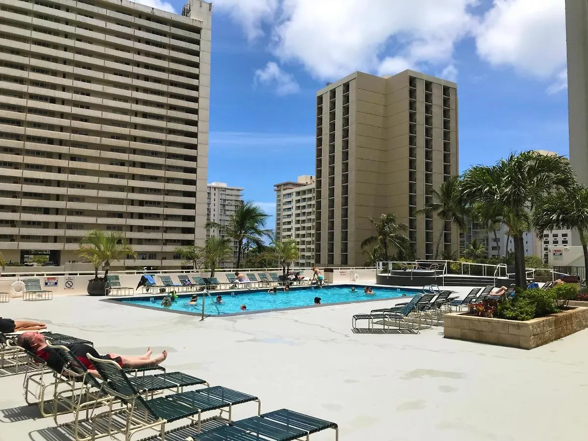 הונולולו Beautiful Ocean View, Split Ac, 1 Block To Beach And Parking